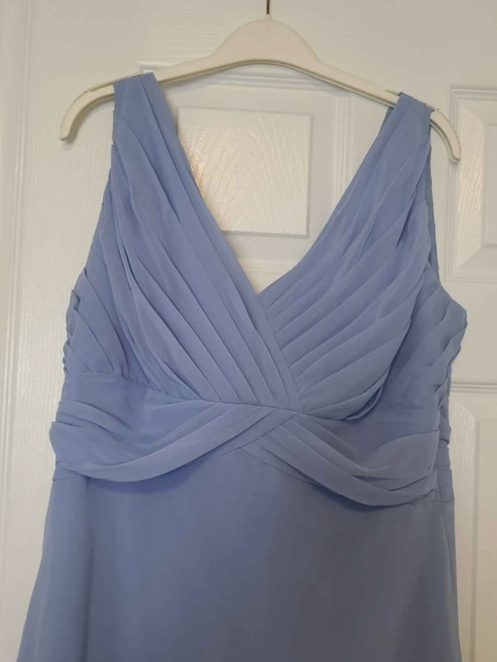 Lavander Chiffon Evening Gown looks new - Picture 4 of 5
